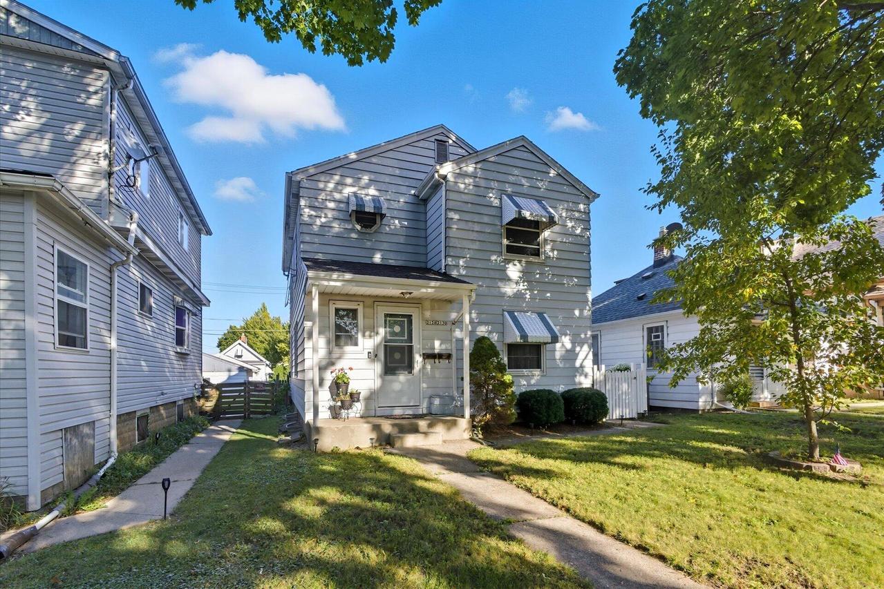 2128 S 58th St #2130, West Allis, WI 53219