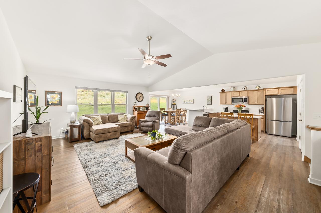 1424 Tyranena Ter, Lake Mills, WI 53551