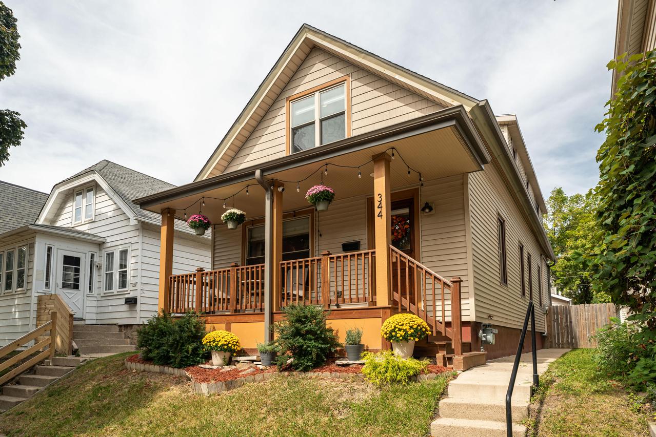 344 E Clarence St, Milwaukee, WI 53207