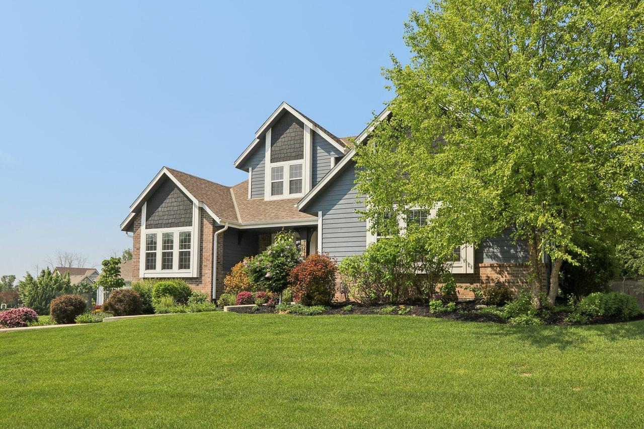 N60W13464 Tall Oak Ct, Menomonee Falls, WI 53051
