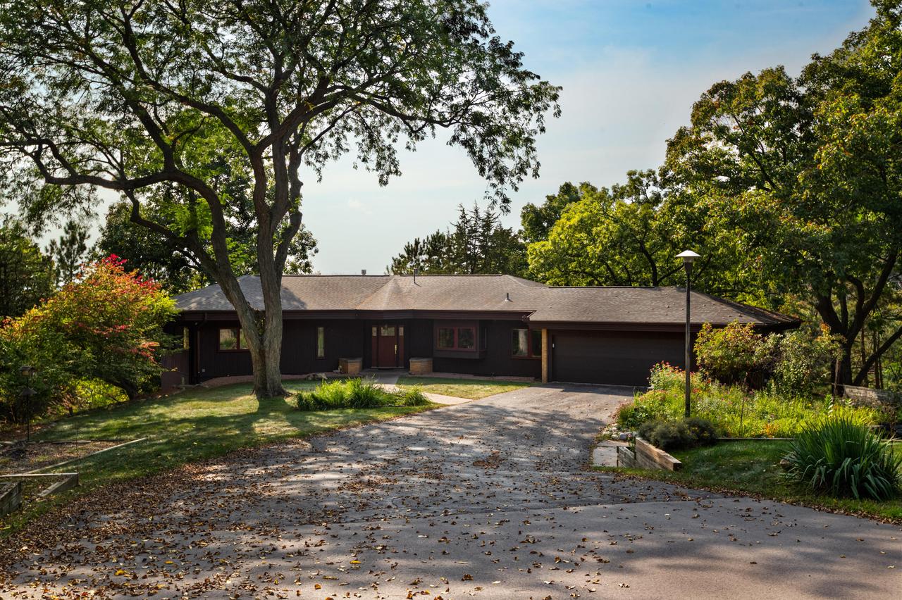 N1963 Crestview Pl, Shelby, WI 54601
