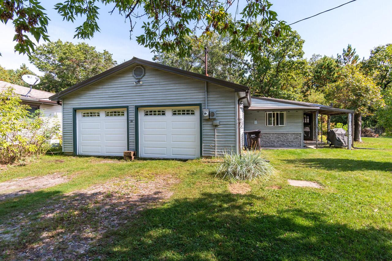 11911 Goodview Ave, Angelo, WI 54656