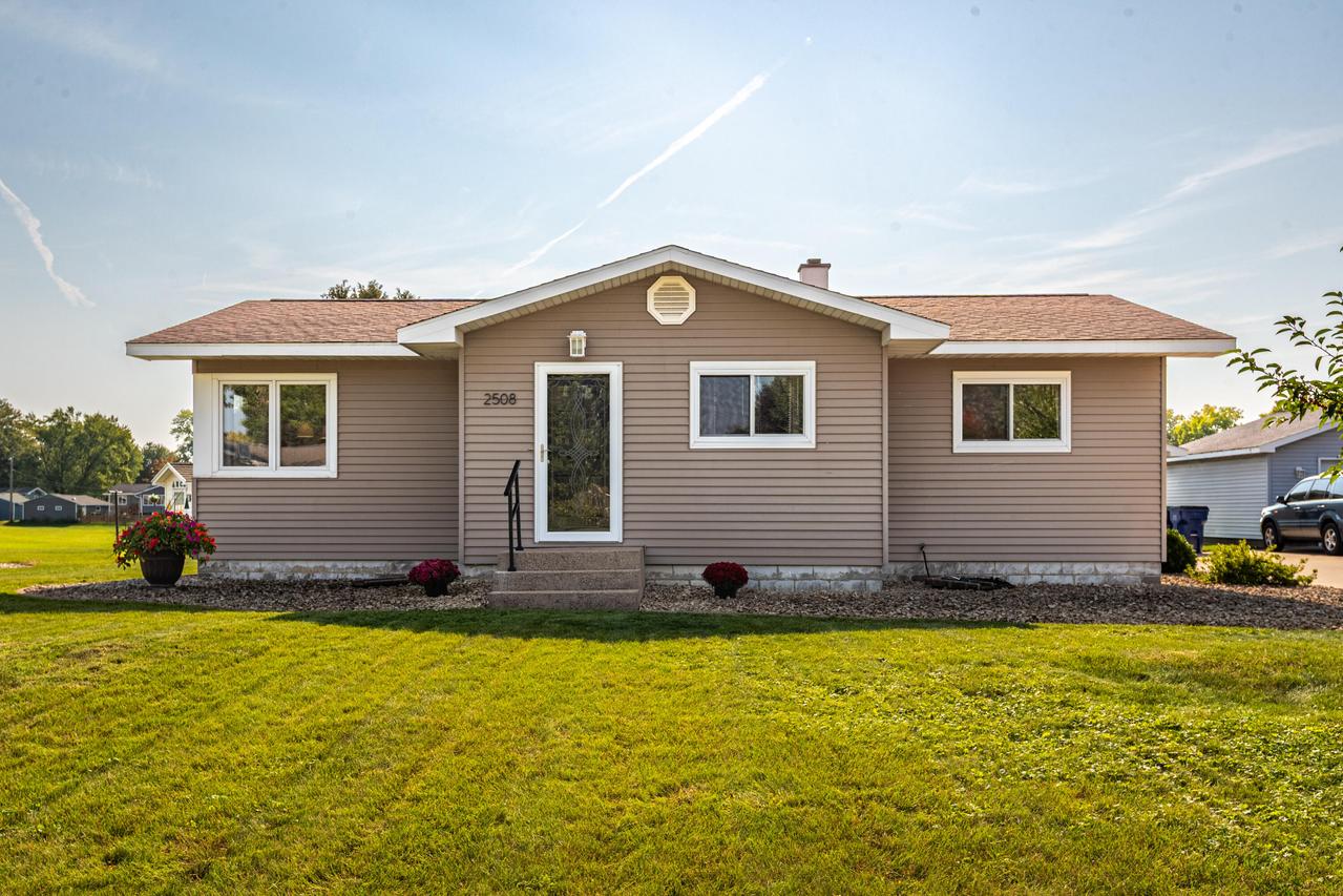 2508 Island Park, Campbell, WI 54603
