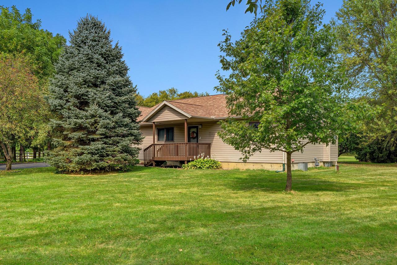 W25050 Todd Rd, Trempealeau, WI 54661