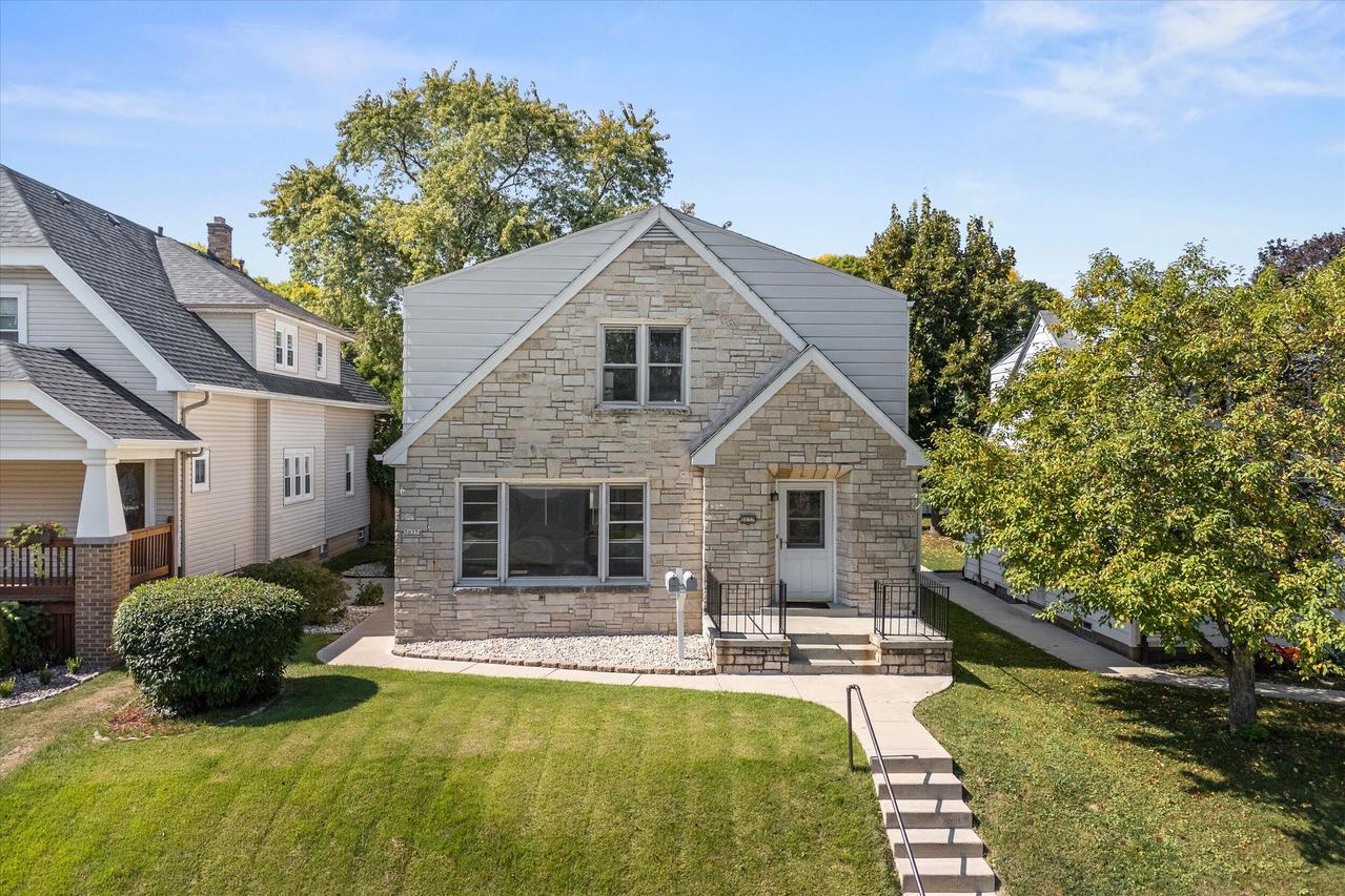 3035 S 46th St #3037, Milwaukee, WI 53219