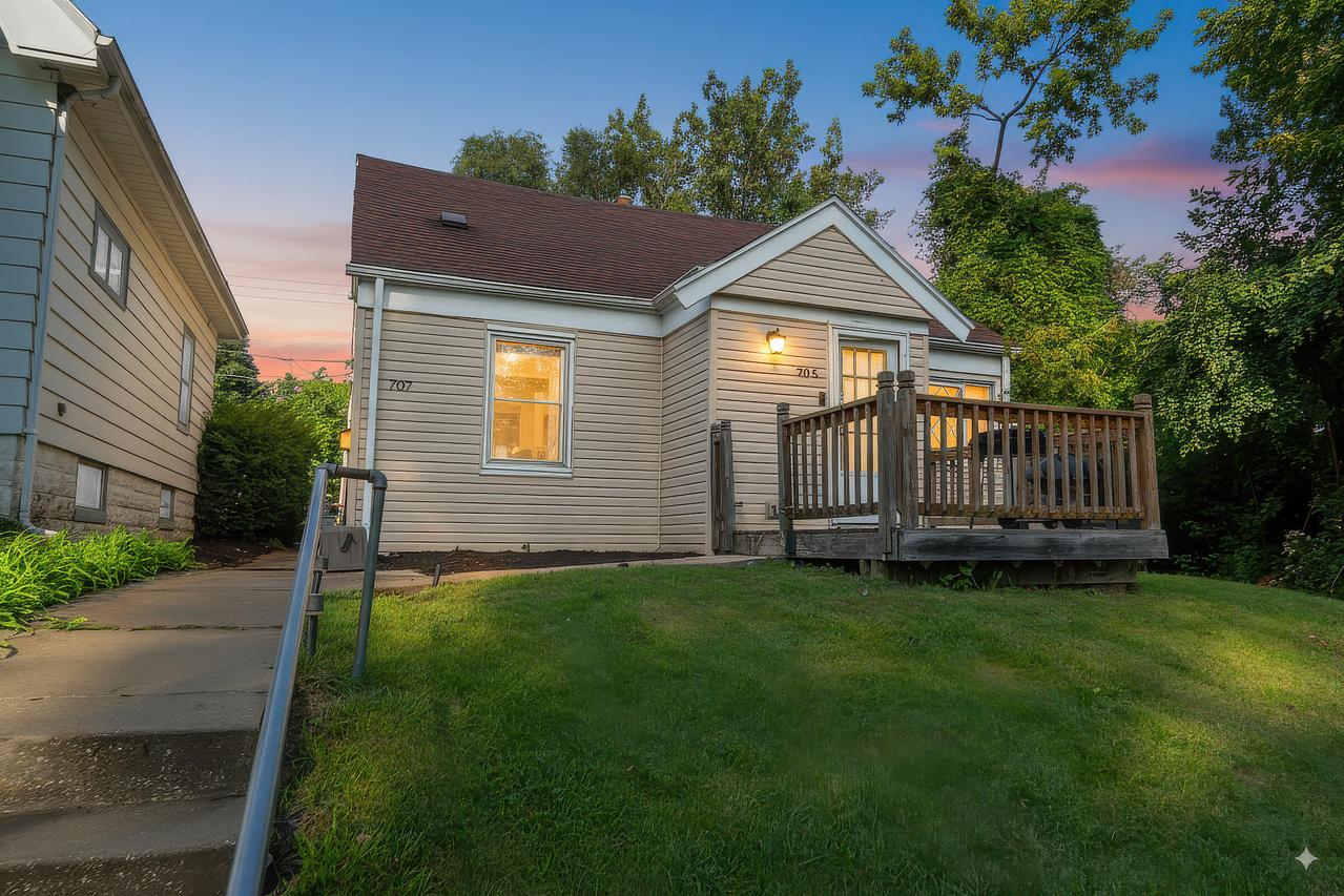 705 S 57th St #707, West Allis, WI 53214