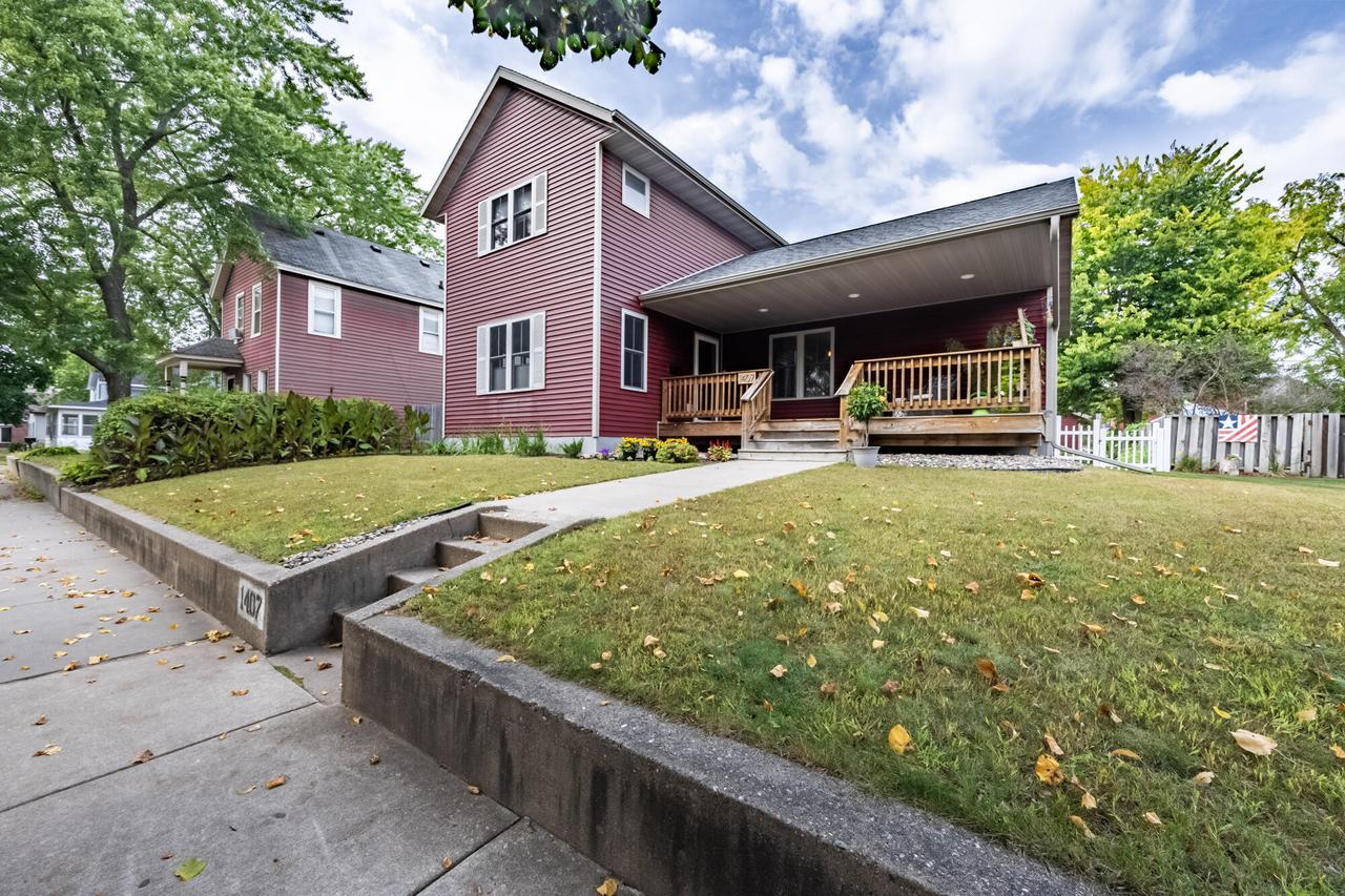 1407 Farnam St, La Crosse, WI 54601