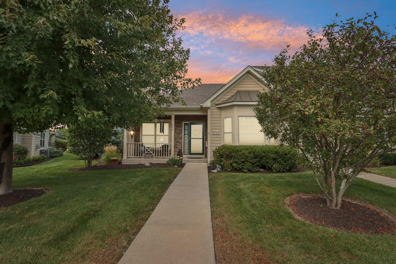 656 Baker St, Walworth, WI 53184