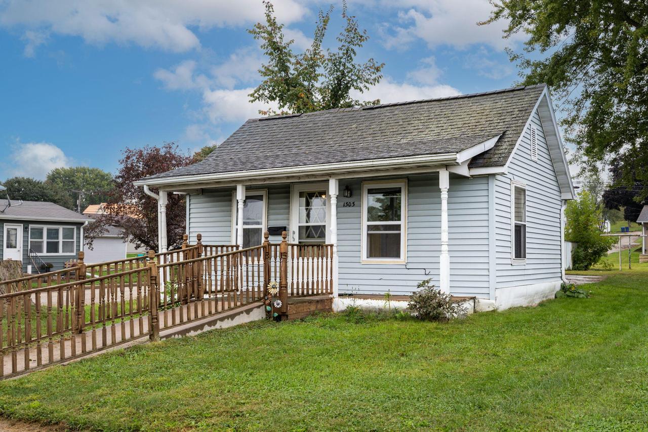 1303 Bangor St, Bangor, WI 54614