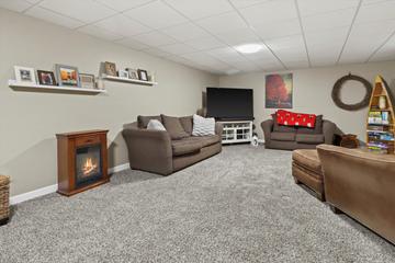 161 S Maple Ln, Whitewater, WI 53190