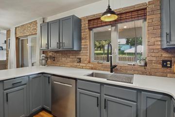 161 S Maple Ln, Whitewater, WI 53190