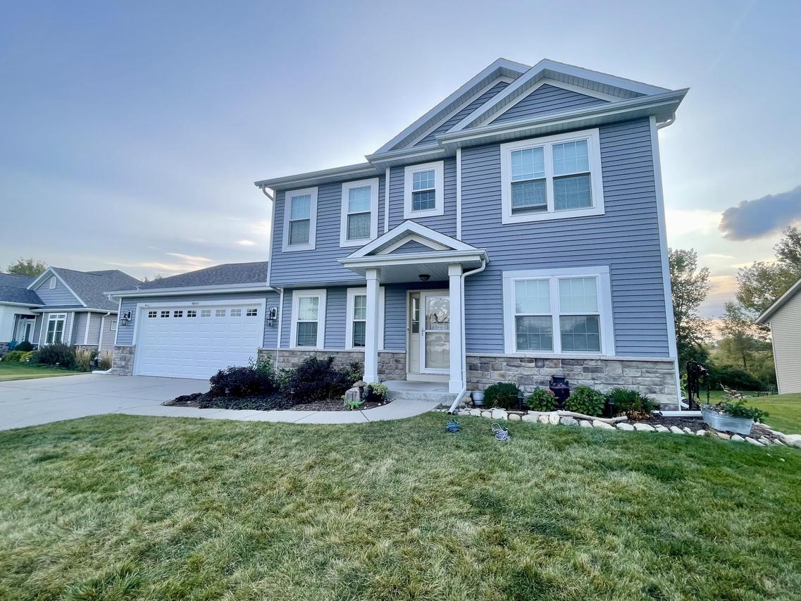 N8291 Pritchard Farm Rd, Ixonia, WI 53036
