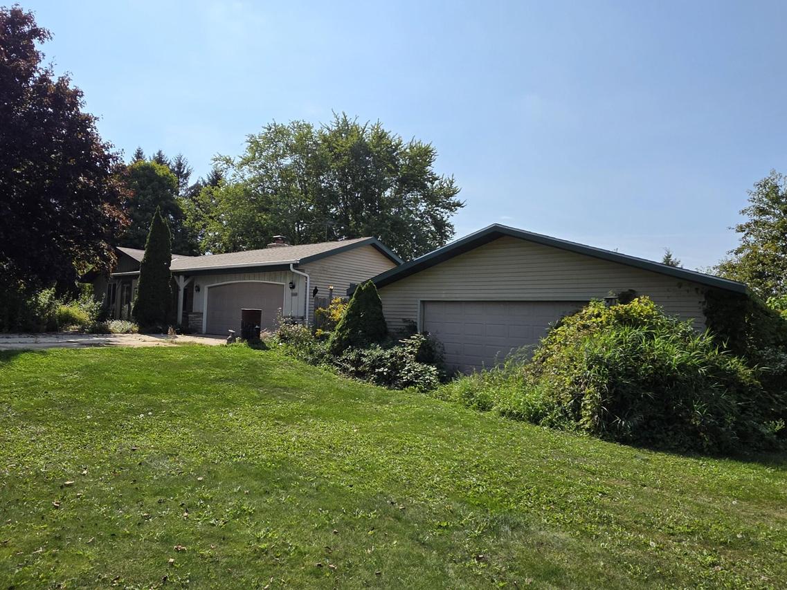 N1826 N Maple Tree Rd, Scott, WI 53001