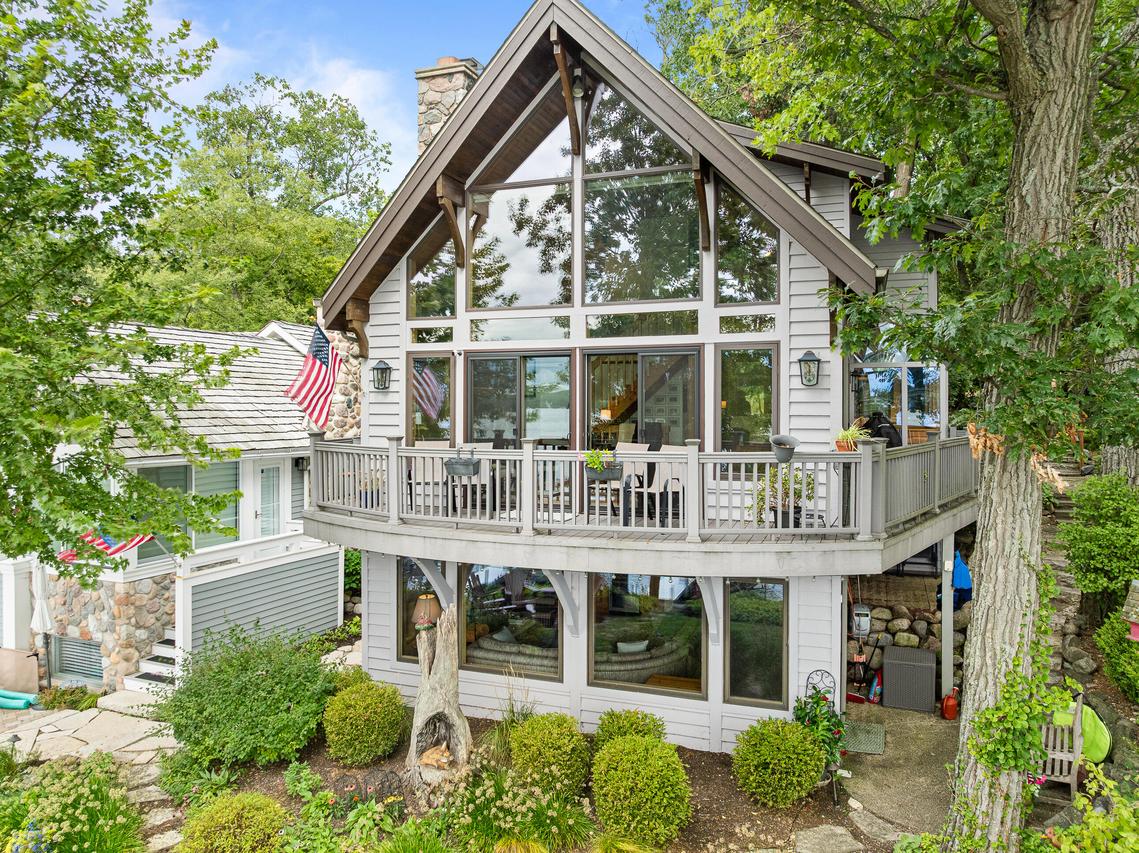 4 Dartmouth Rd, Williams Bay, WI 53191