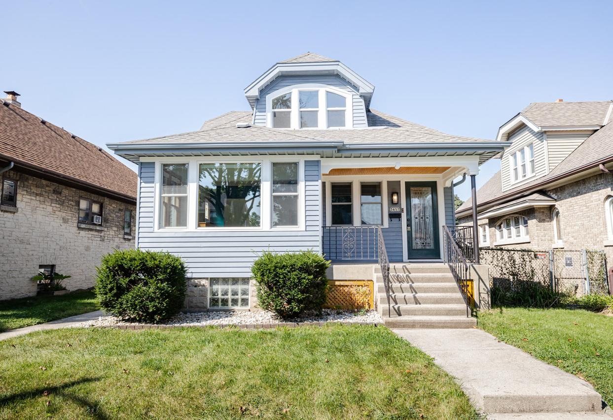 3457 S 10th St, Milwaukee, WI 53215