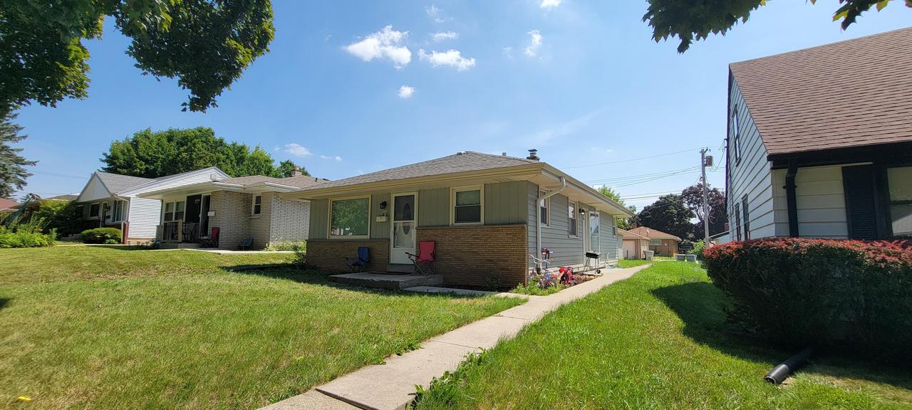8163 W Kathryn Ave, Milwaukee, WI 53218