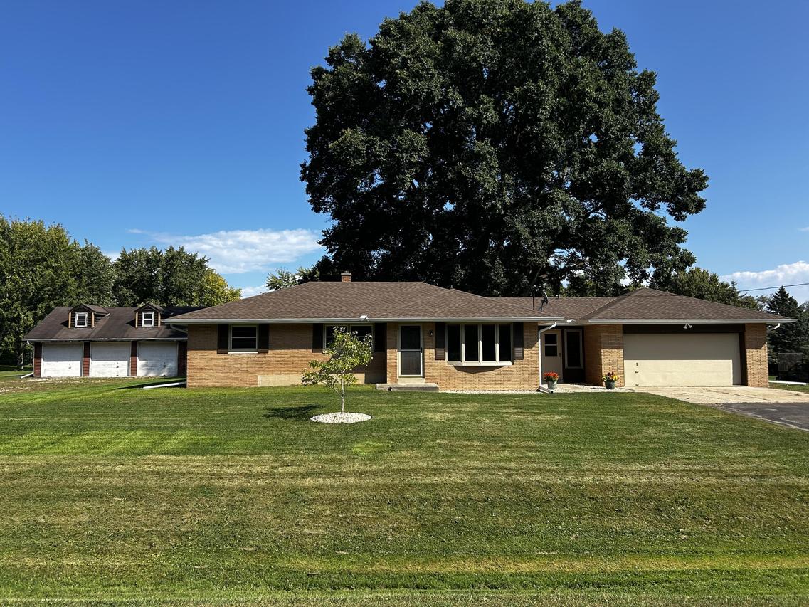 1342 43rd St, Raymond, WI 53108