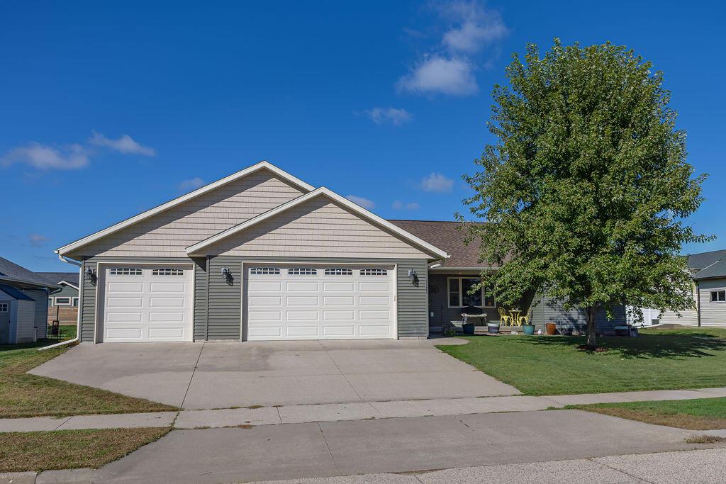 1123 Huntington St, Holmen, WI 54636