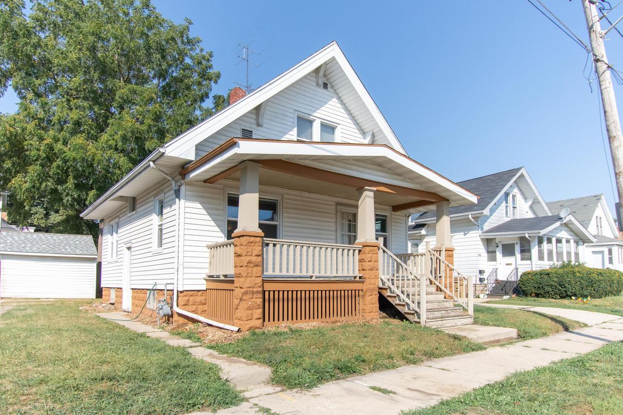 3916 10th Ave, Kenosha, WI 53140