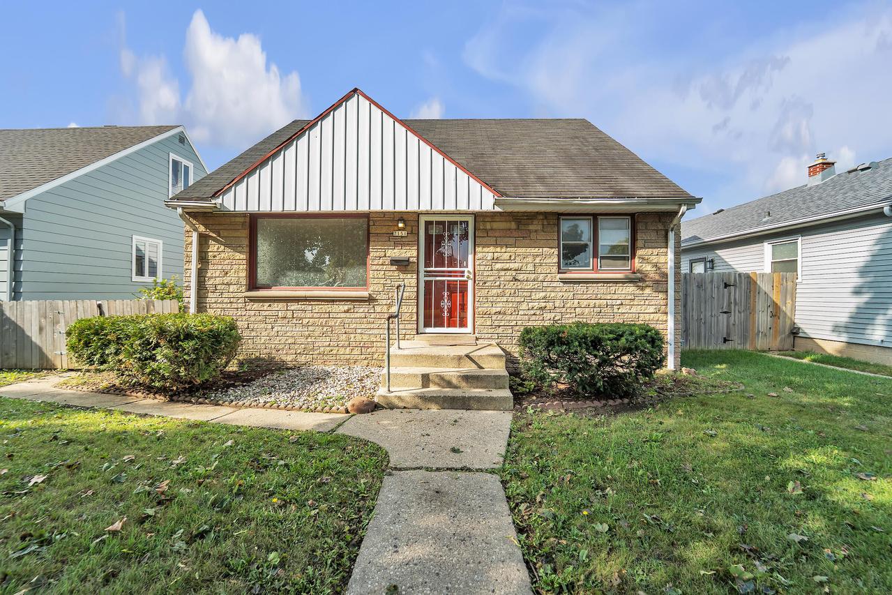 7151 W Beckett Ave, Milwaukee, WI 53216