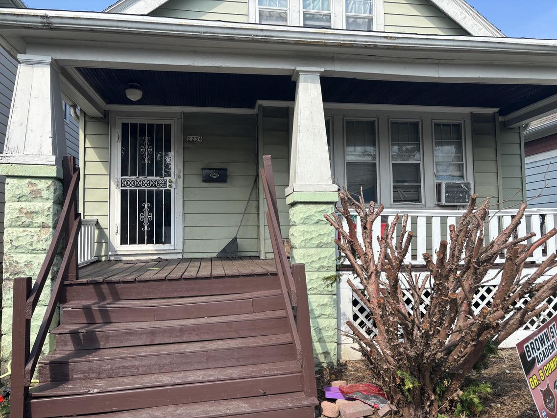2234 W Melvina St, Milwaukee, WI 53206