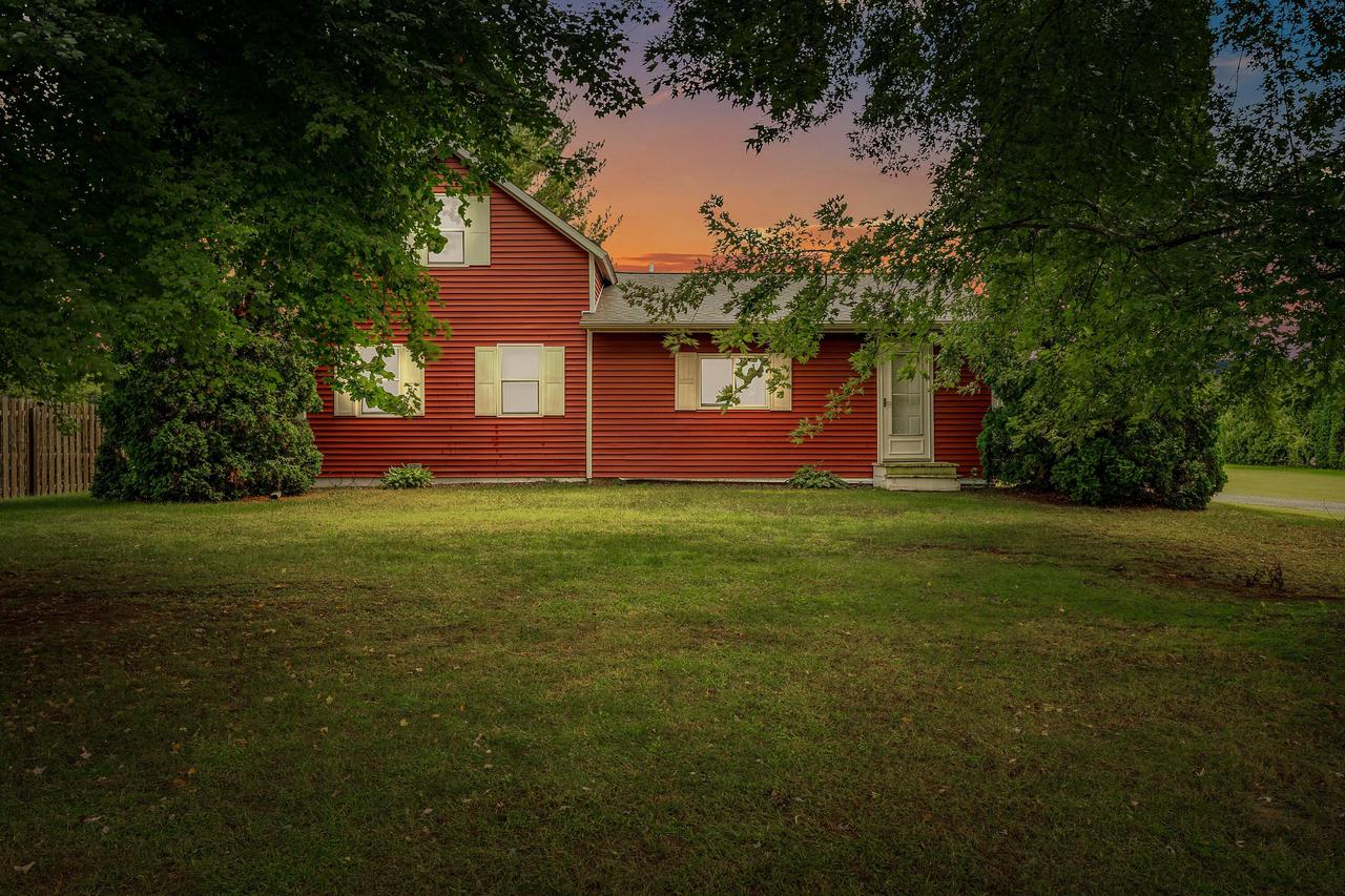 N6772 Briggs Rd, Holland, WI 54636