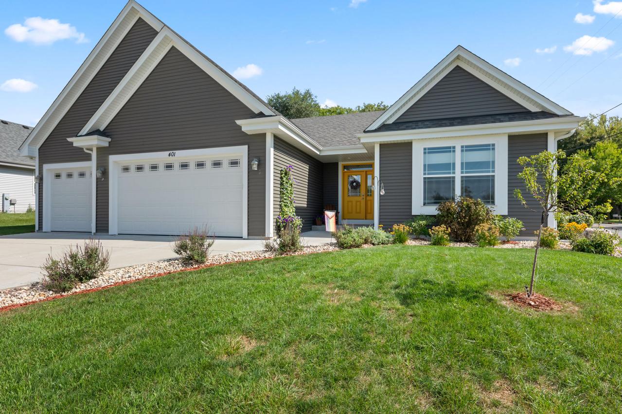 401 Chapel Hill, Johnson Creek, WI 53038