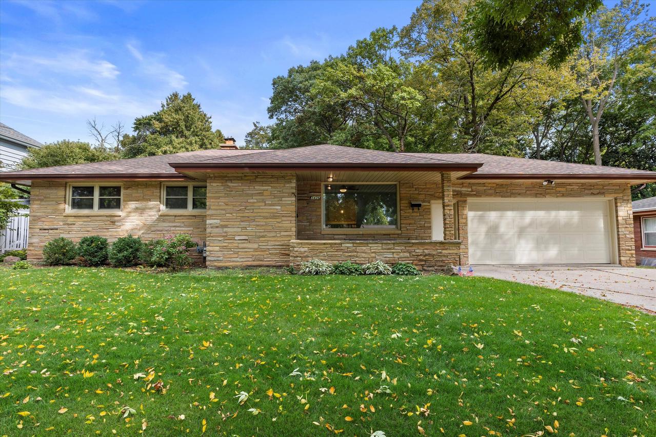 3436 S 95th St, Milwaukee, WI 53227