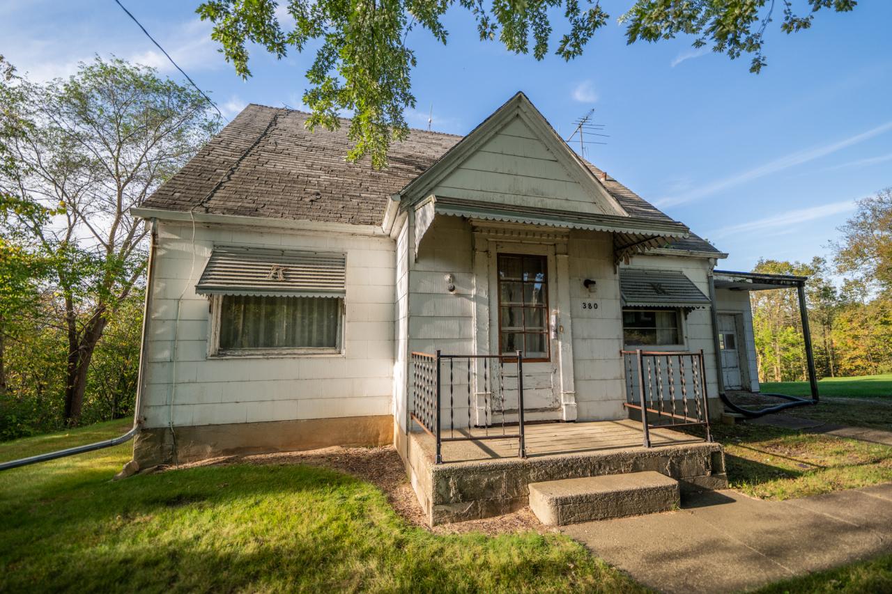 380 E Wi 33 Hwy, Newburg, WI 53095