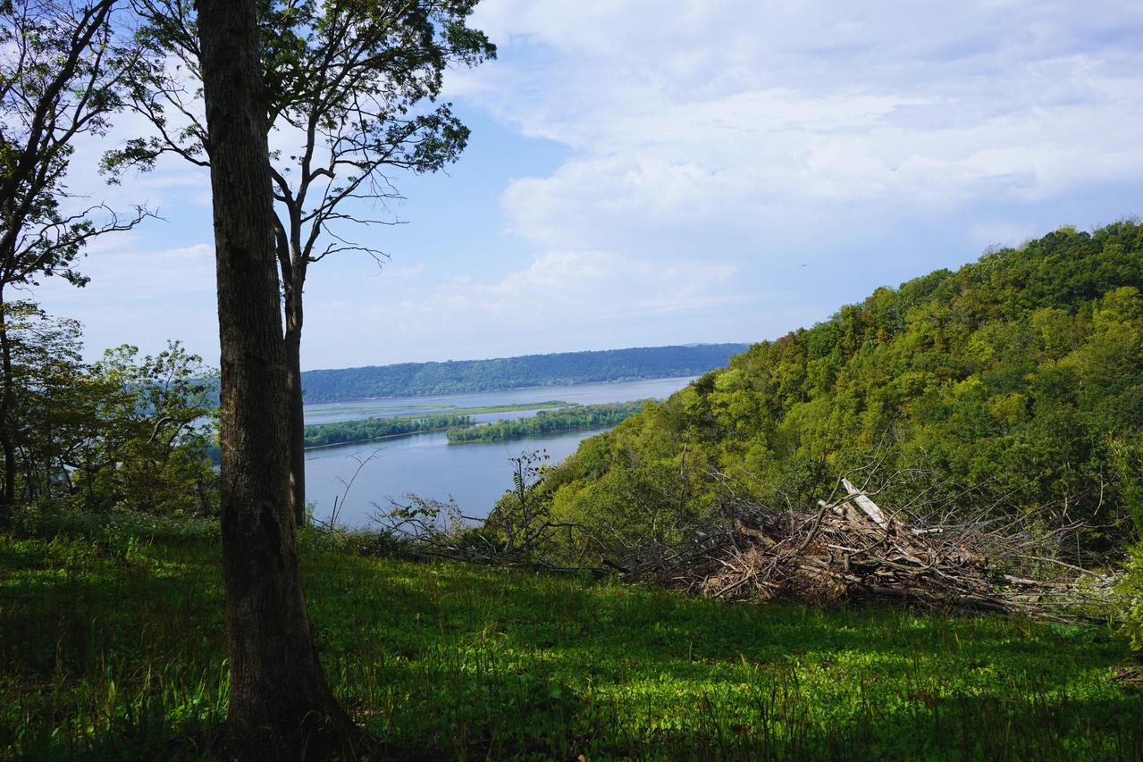 20667 Deer Island View, Seneca, WI 54626