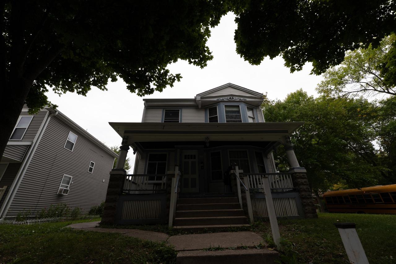 2204 N 41st St, Milwaukee, WI 53208