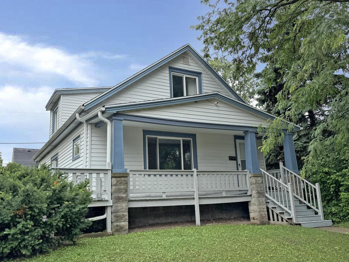 6105 W Saint Paul Ave, Milwaukee, WI 53213