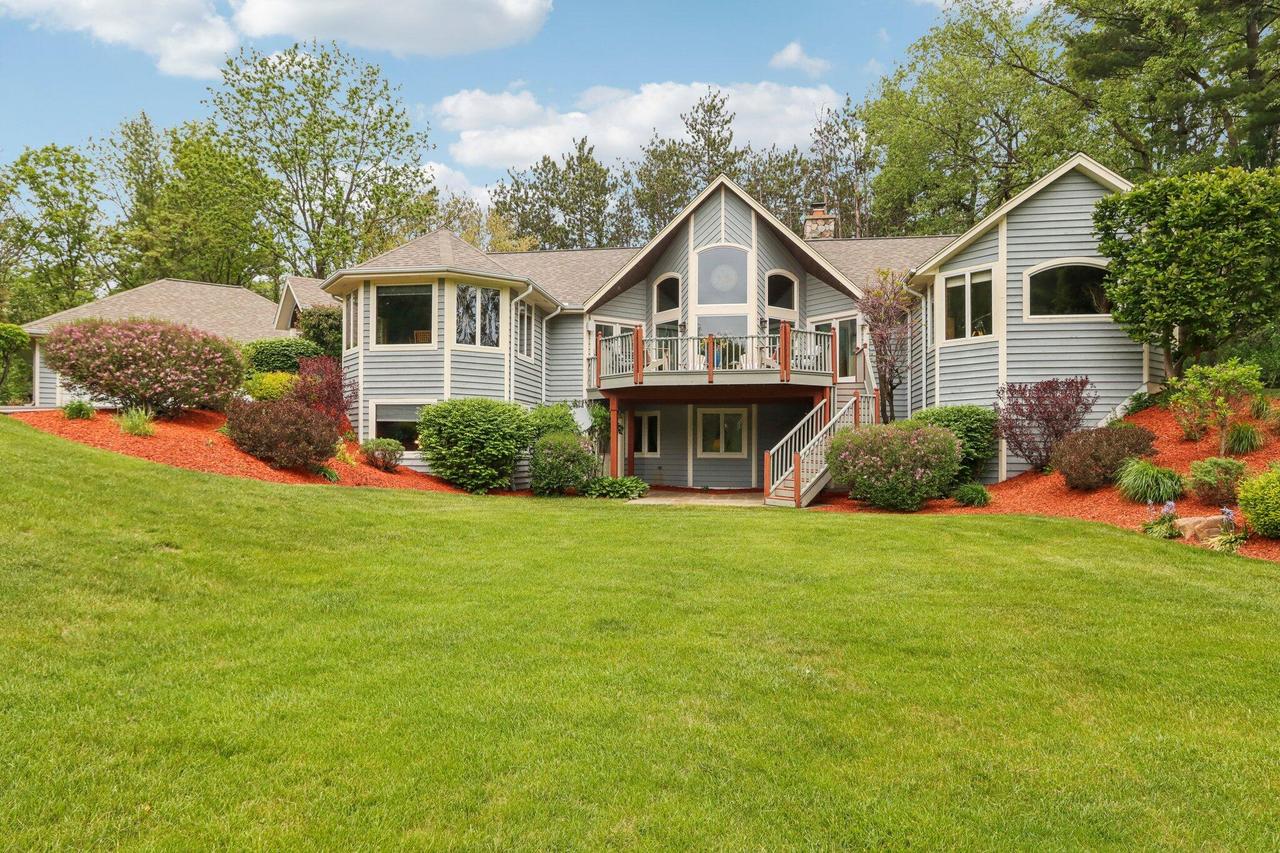 6430 Briarwood Dr, Lyons, WI 53105