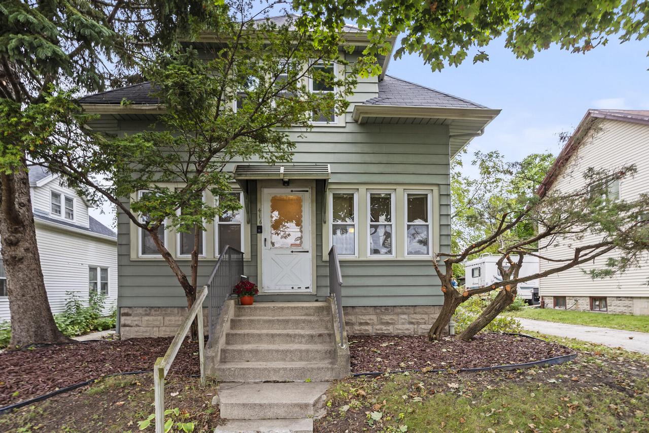 416 N 64th St, Milwaukee, WI 53213