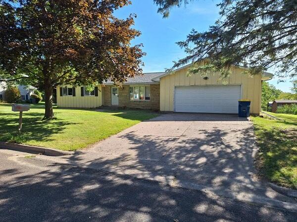 115 Crestline Dr, Viroqua, WI 54665