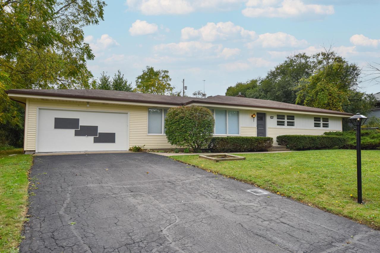 5501 W Spring Ln, Milwaukee, WI 53213