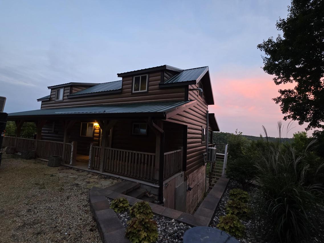 9614 Mississippi Ln, Bloomington, WI 53801