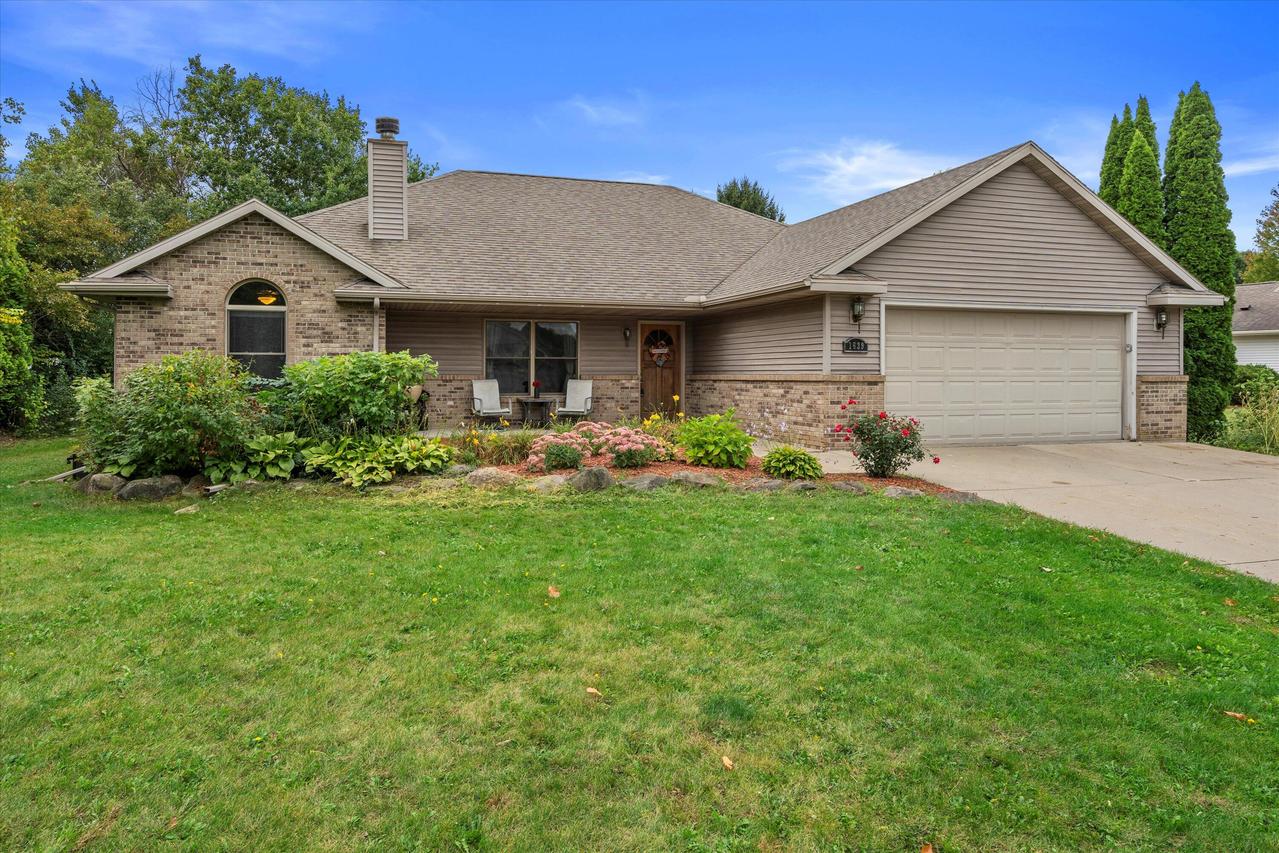 1639 Turtle Mound Ln, Whitewater, WI 53190