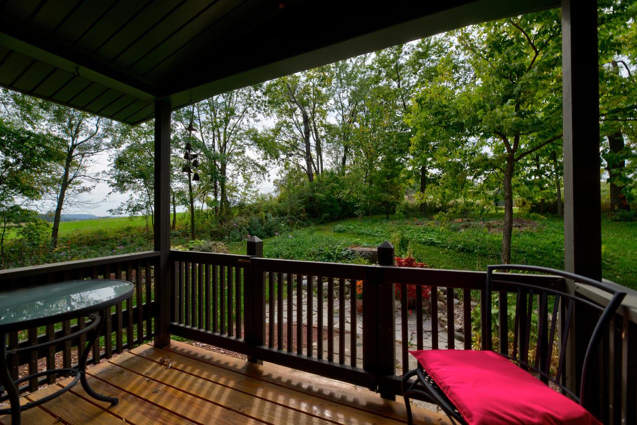 N3220 Hale Rd, Rubicon, WI 53059