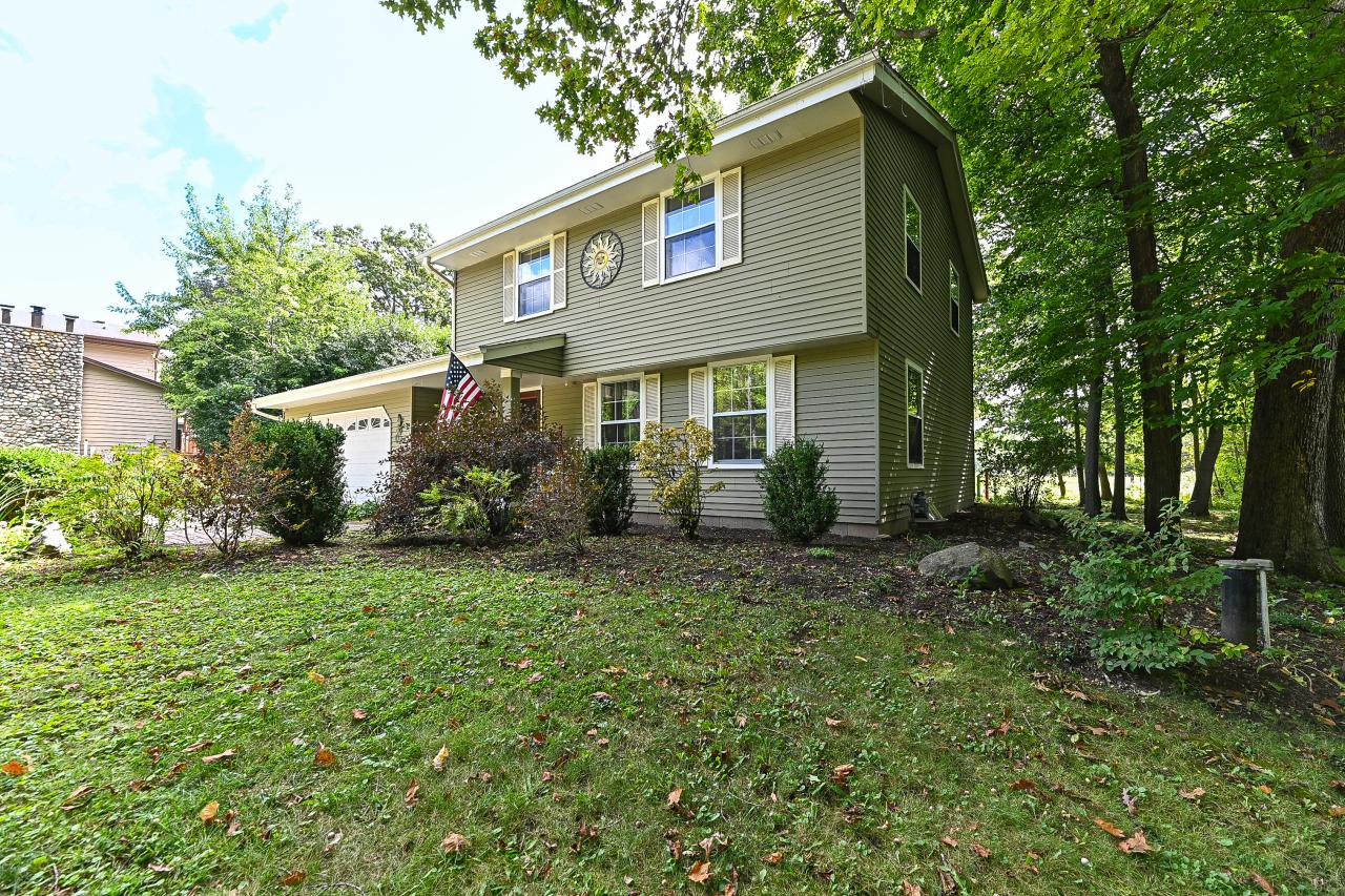 3321 W Minnesota Ave, Franklin, WI 53132