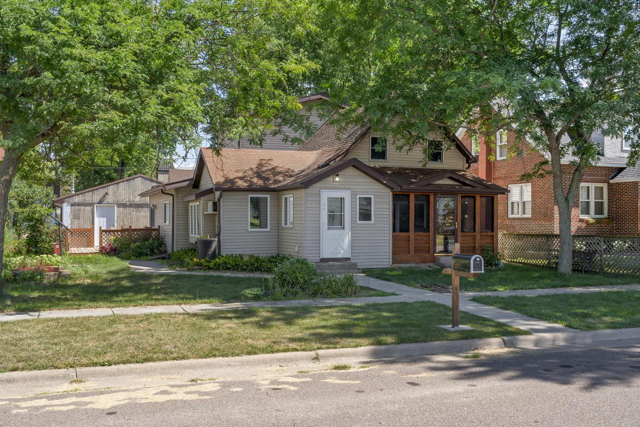 104 2nd St, Melrose, WI 54642