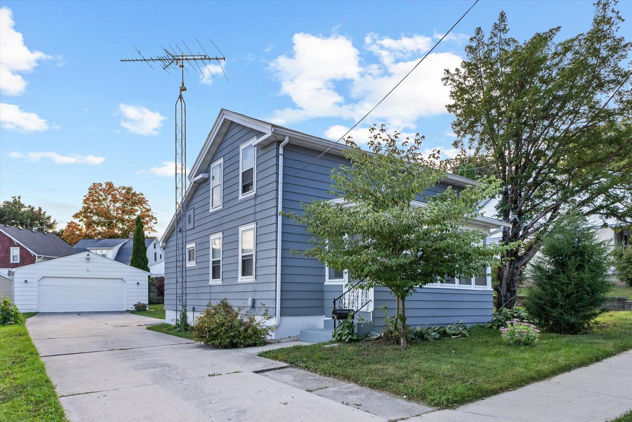 317 Main St, Sheboygan Falls, WI 53085