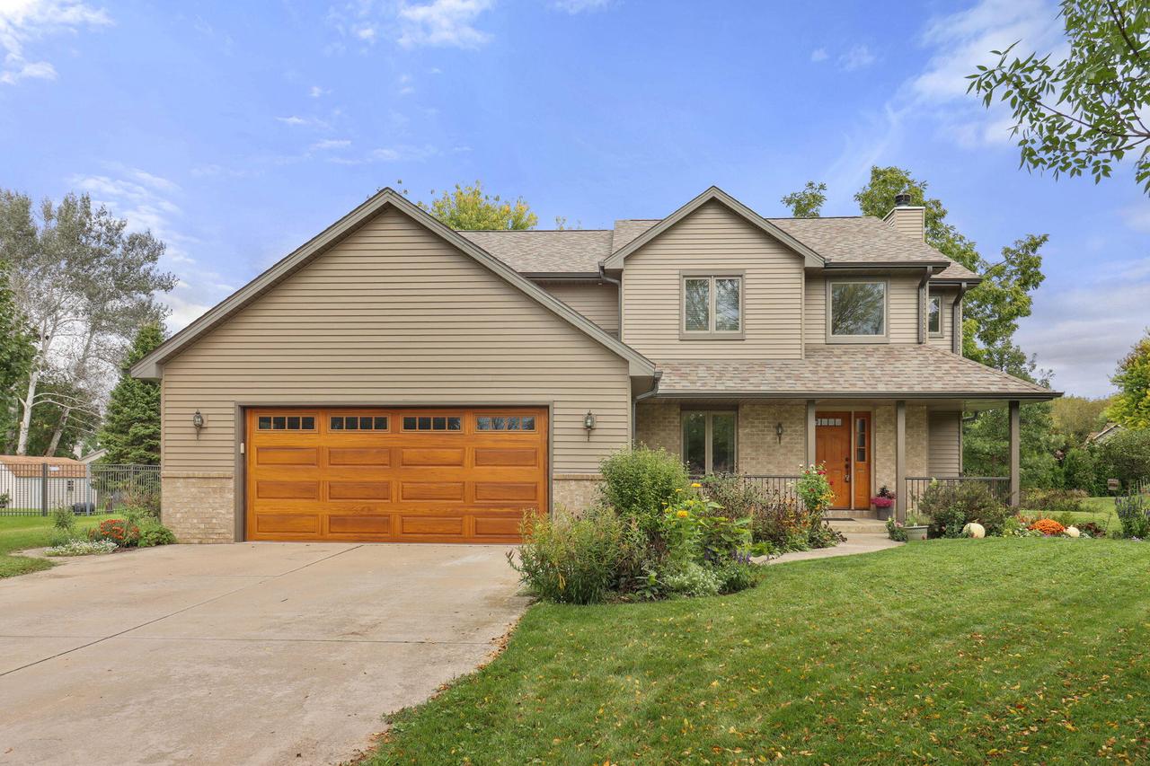 30624 Cedar Dr, Burlington, WI 53105