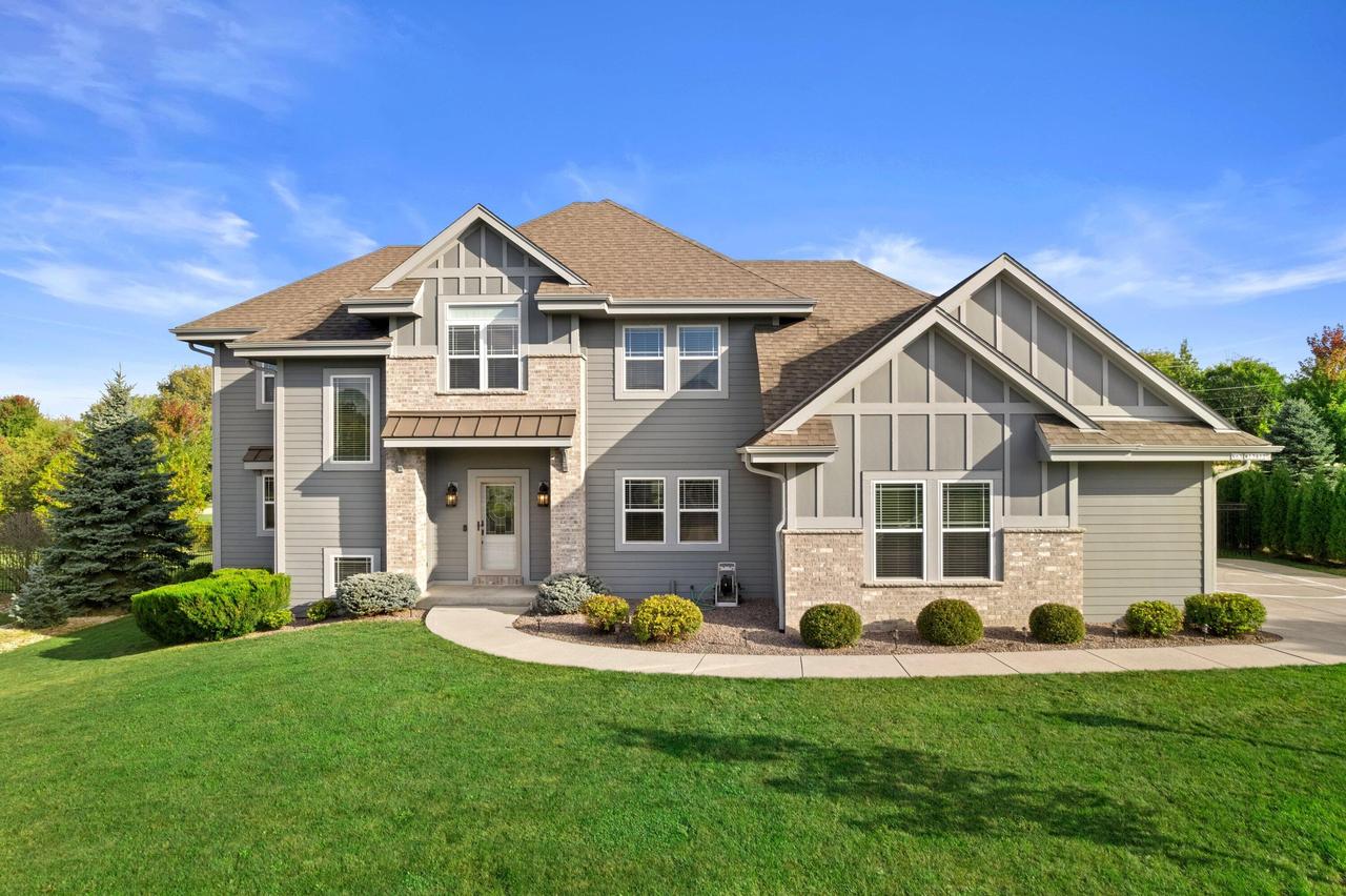 N63W13412 Hummingbird Way, Menomonee Falls, WI 53051