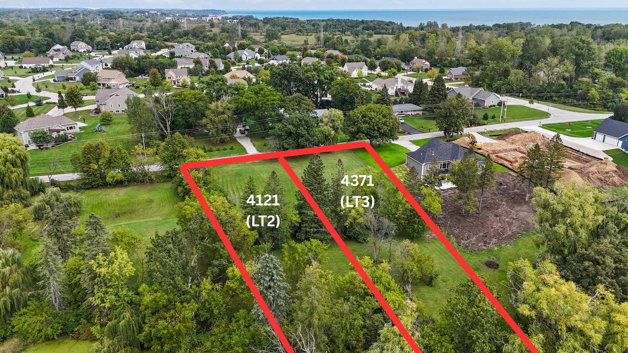 4121 E Oakwood Rd, Oak Creek, WI 53154