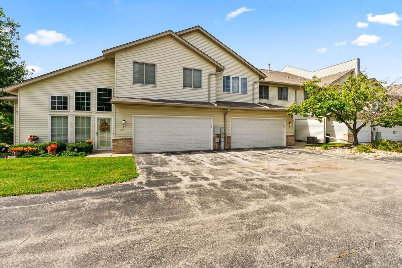 2415 Fox River #H, Waukesha, WI 53189