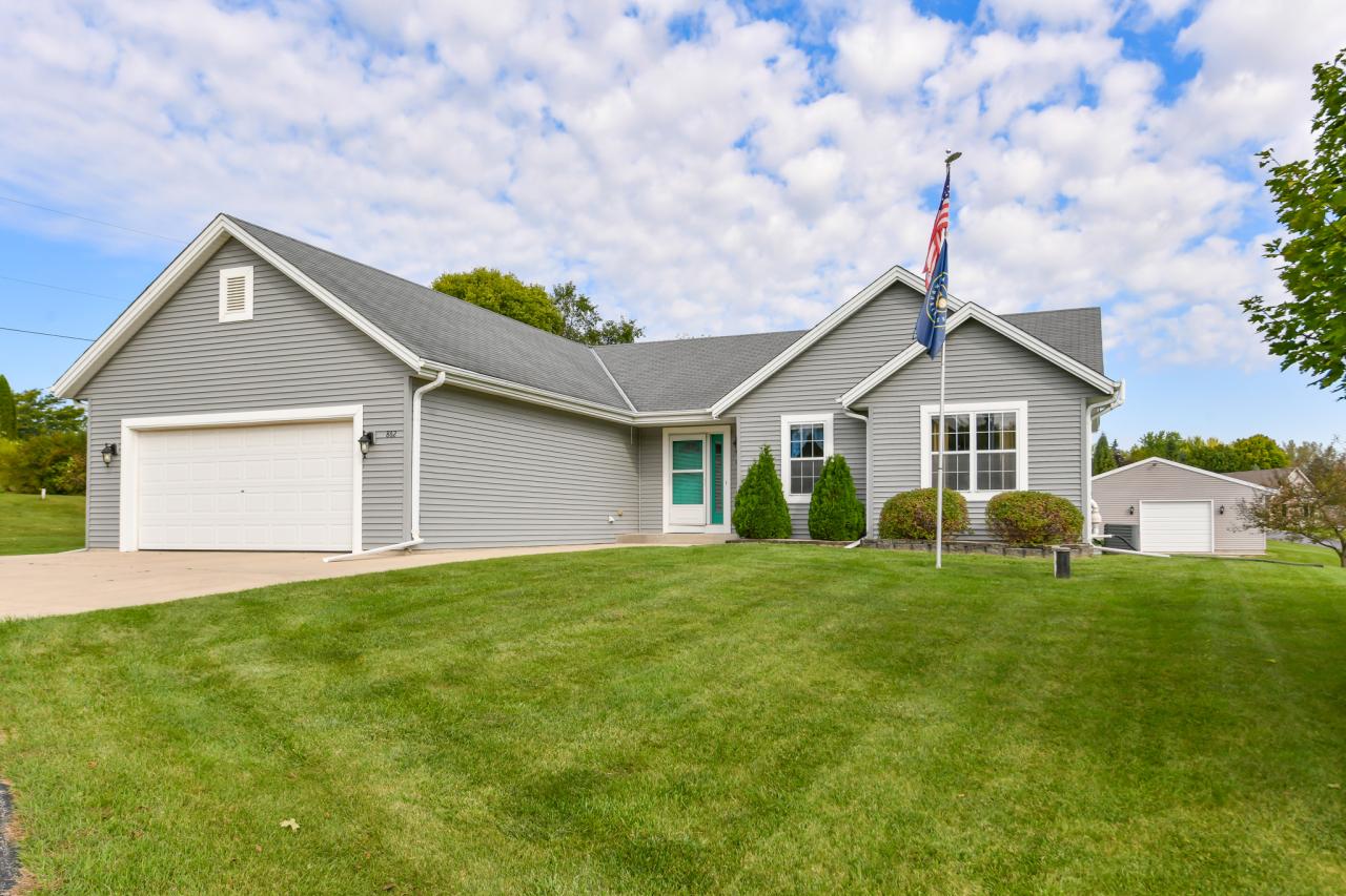862 Decorah Rd, Trenton, WI 53095