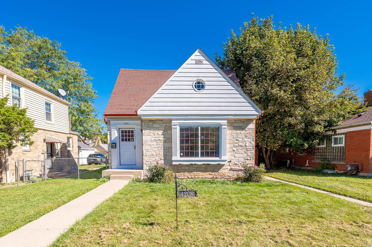 4208 N 19th Pl, Milwaukee, WI 53209