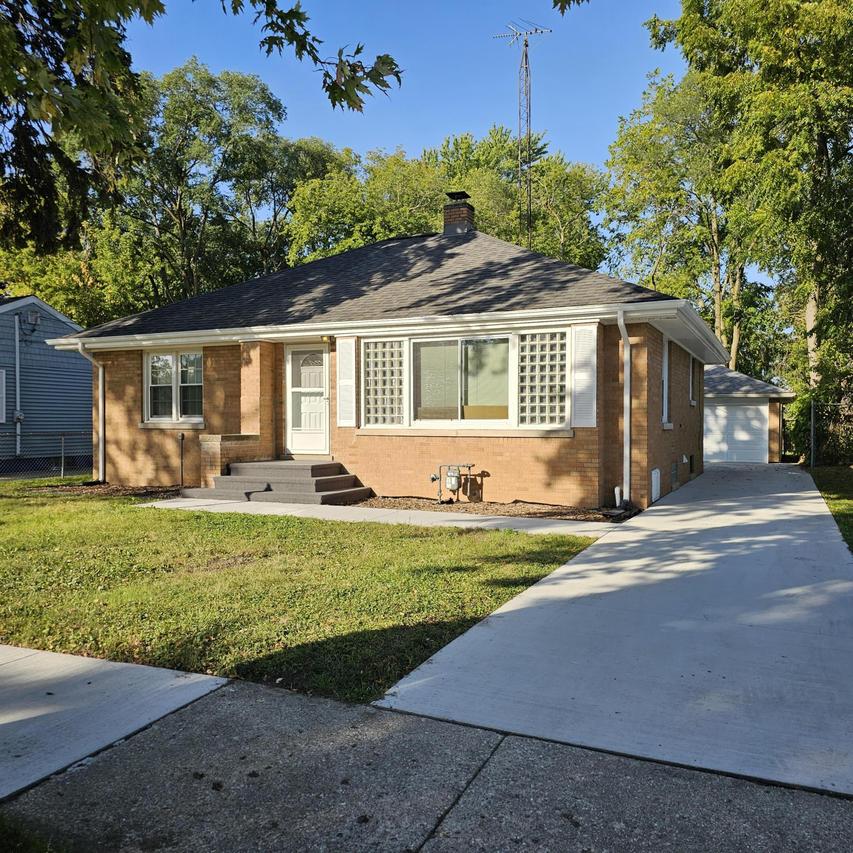 4036 31st Ave, Kenosha, WI 53144