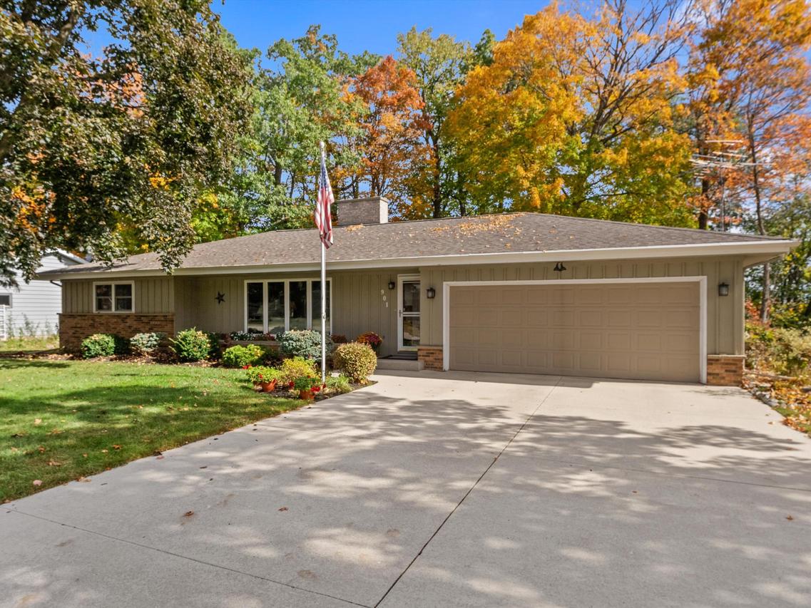 901 Trienens Rd, Plymouth, WI 53073